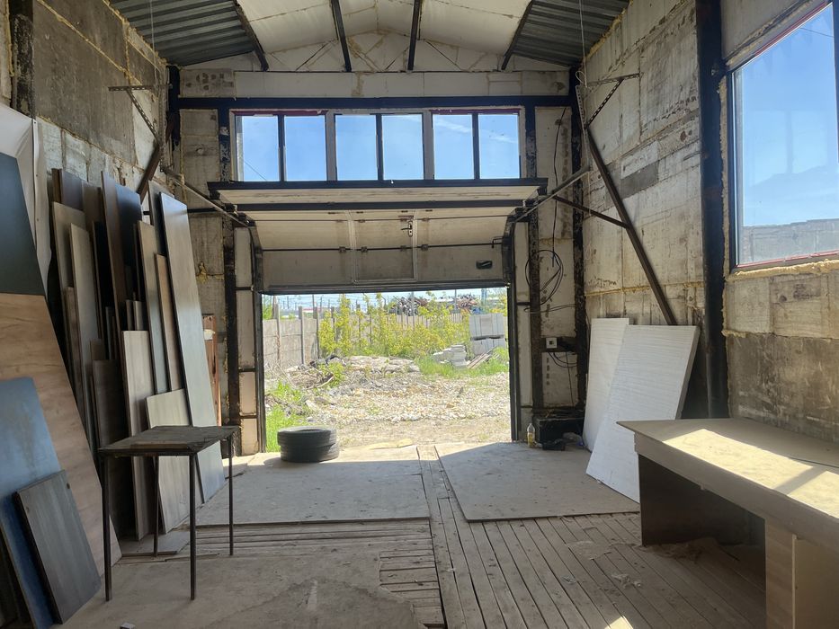 Продам ангар можно с разбором