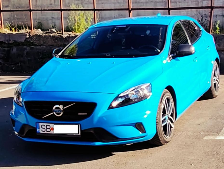 Volvo V40 Vând Volvo R-Design – Performanță și Eleganță la Superlativ!