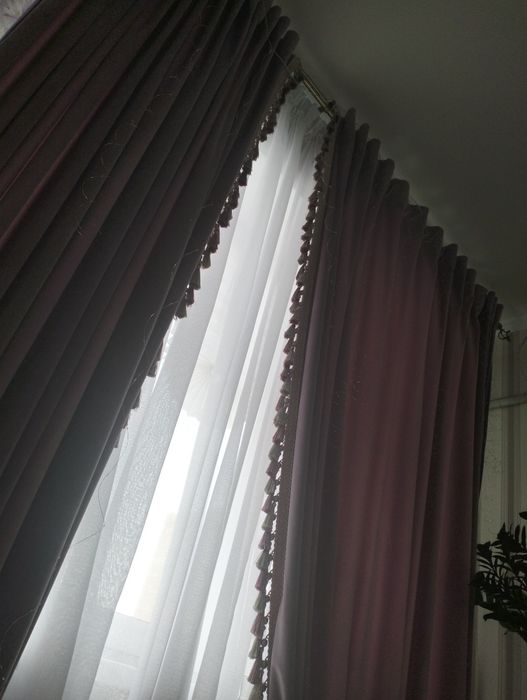 Продам комплект штор, с карнизом метал