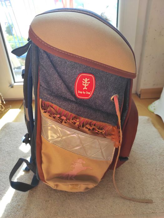 Ученическа раница за момиче