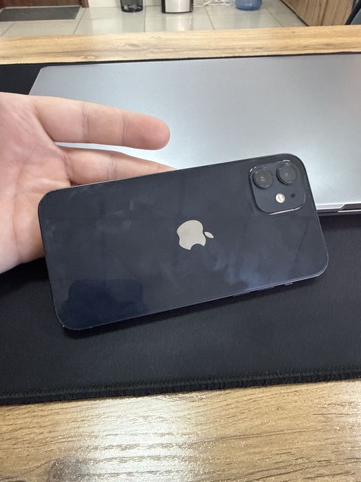 iPhone 12 продам