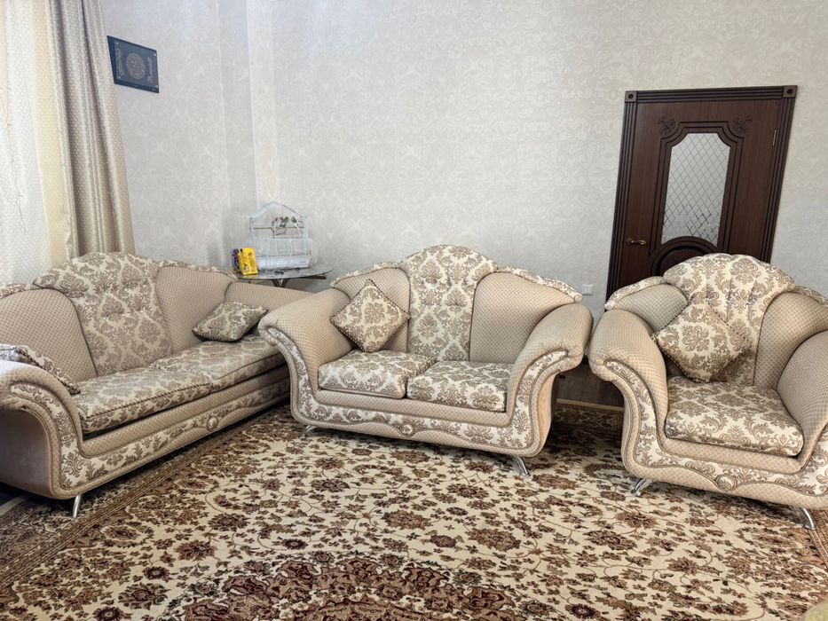 Продаются диван 120000
