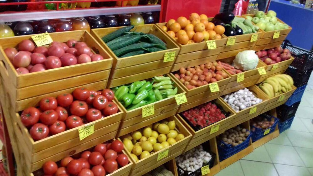 Дървен стелаж ръчна изработка