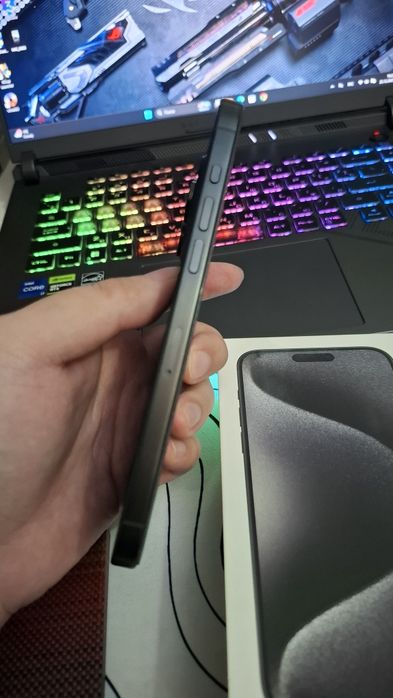 IPHONE 15 PRO MAX 256GB идеальный