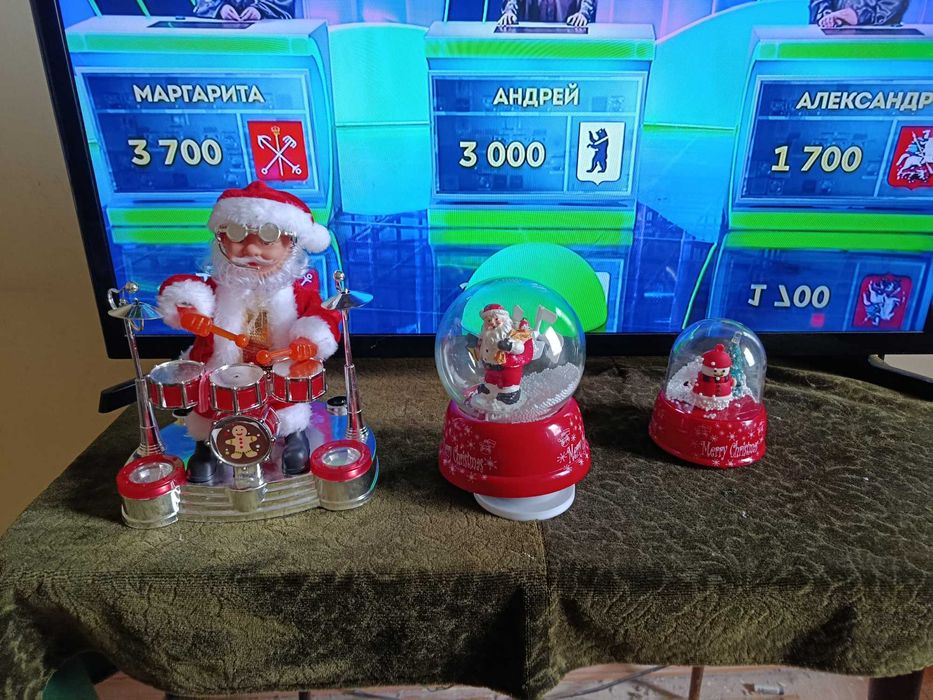 Продажа игрушек разные Киндеры есть много коллекционные