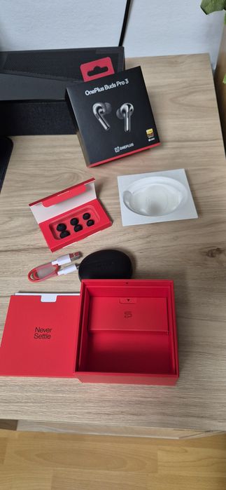 Căști OnePlus Buds Pro 3 – Stare impecabilă, accesorii sigilate (Full Box)