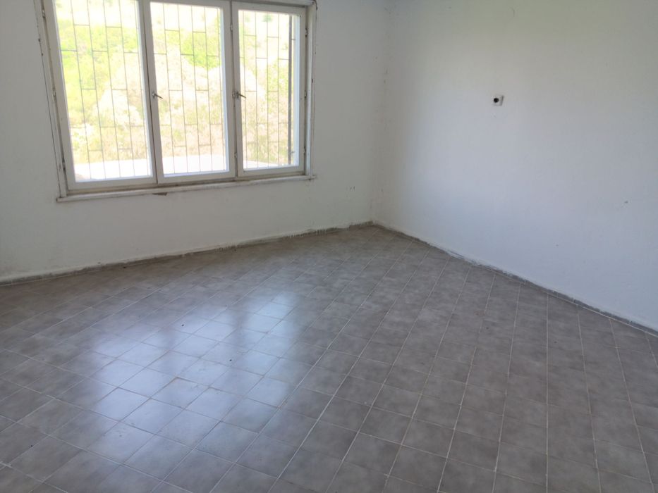 Продава се Къща в с. Бабица, Област Перник - 142 кв.м за 740 €/кв.м - Снимка #13