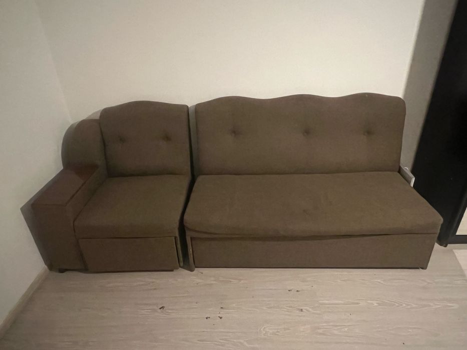 Продается Диван б/у