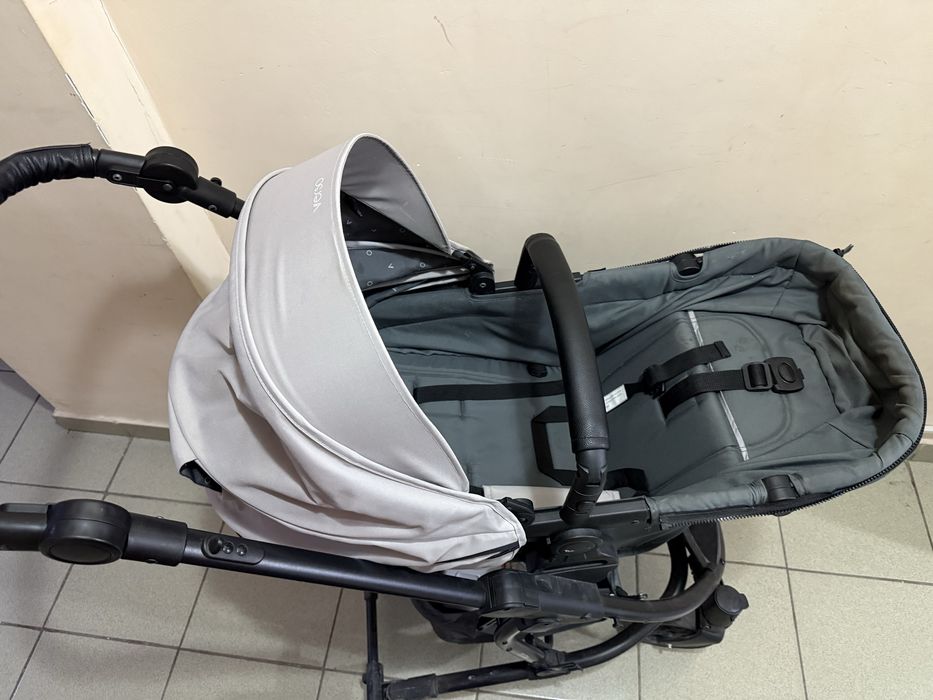 Детская коляска продам не дорого