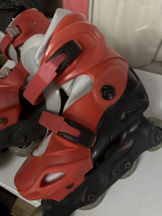 Роликовые коньки