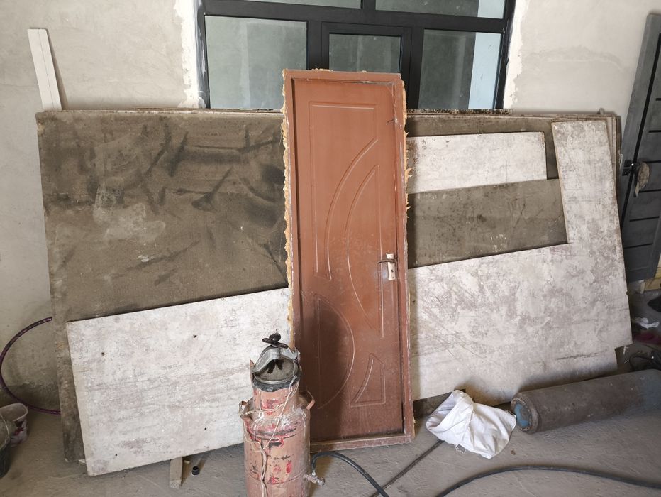 ДСП ва ёгоч ещик сотилади