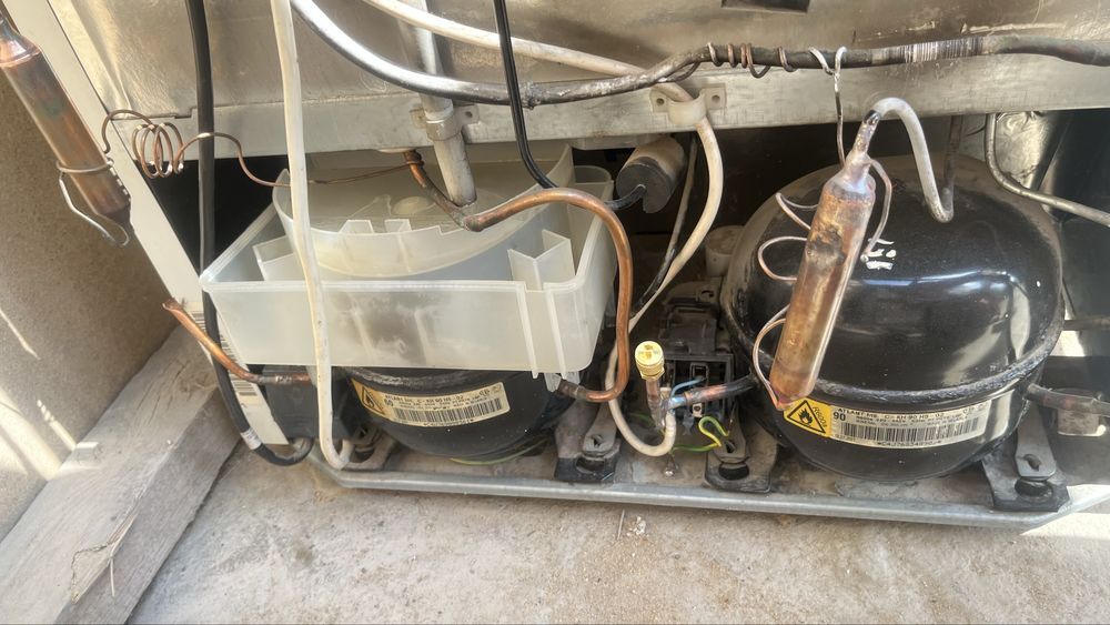 Холодилник б/у     Атлант