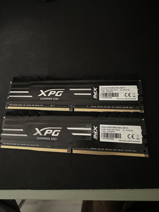 Vand/Schimb 16GB ram 2x8 frecventa 3000 ADATA XPG Gammix D10