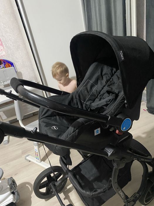 Коляска 2 в 1 с автолюлькой