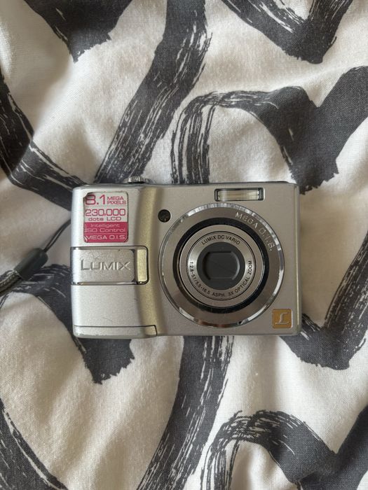 camera digitala panasonic