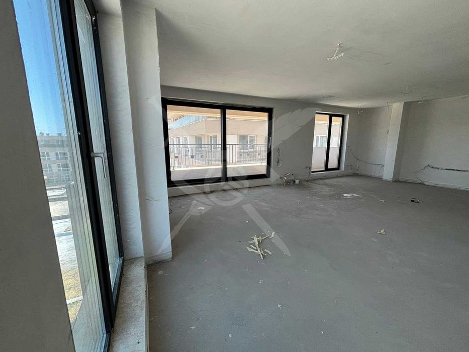 Двустаен до Гребна база с акт 16