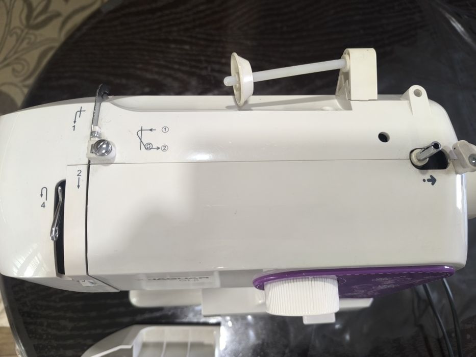 Швейная машинка JAGUAR