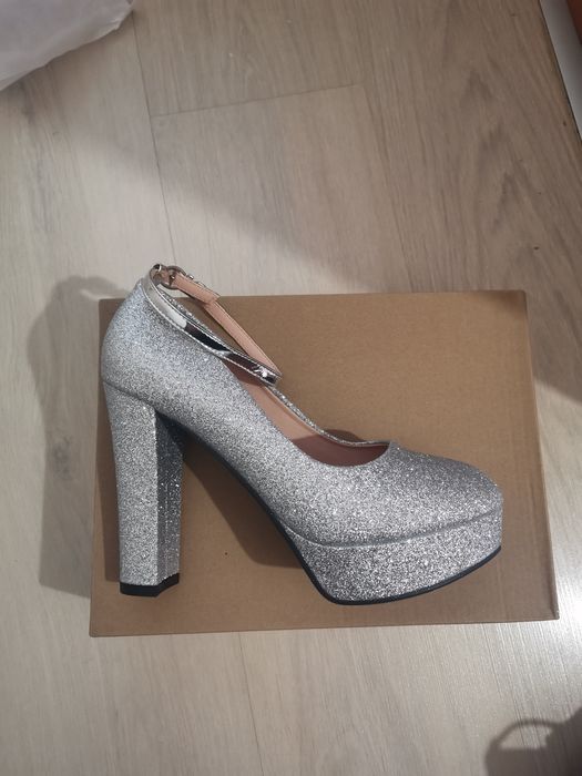 Страхотни обувки