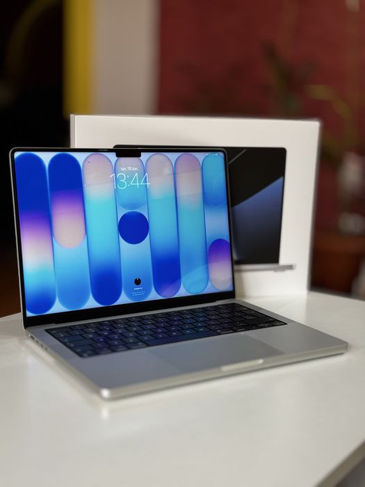 macbook pro 14 m2 second hand si noi de vanzare • Anunturi • OLX.ro
