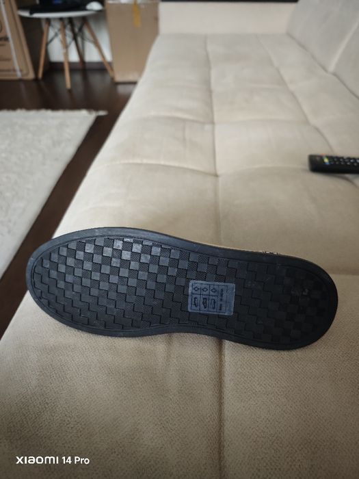 Мягкие Удобные  Кеды Темно Коричневый цвет..