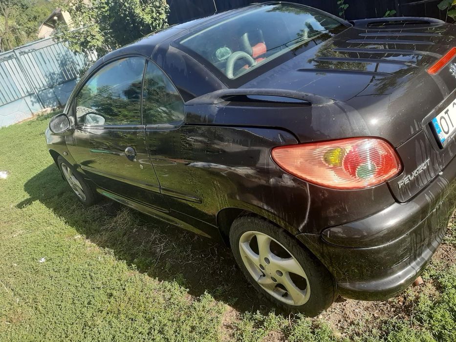 Proprietar Peugeot 206 CC 2004 fuul obțions functională- piele