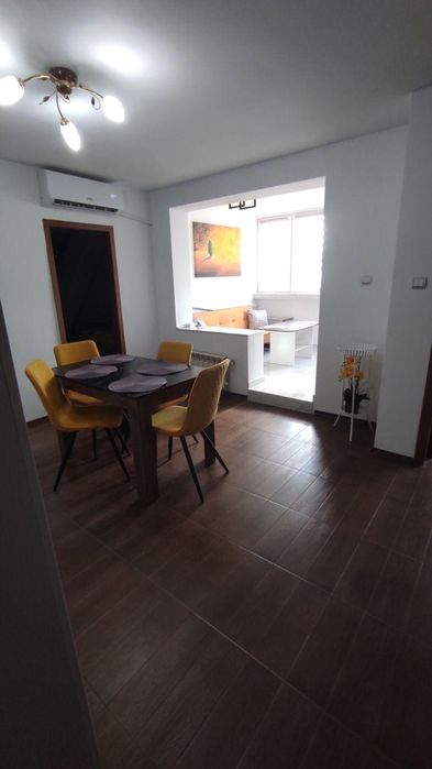 Дава се под наем Двустаен апартамент в София, Център - 70 кв.м за 747.66 € - Снимка #2