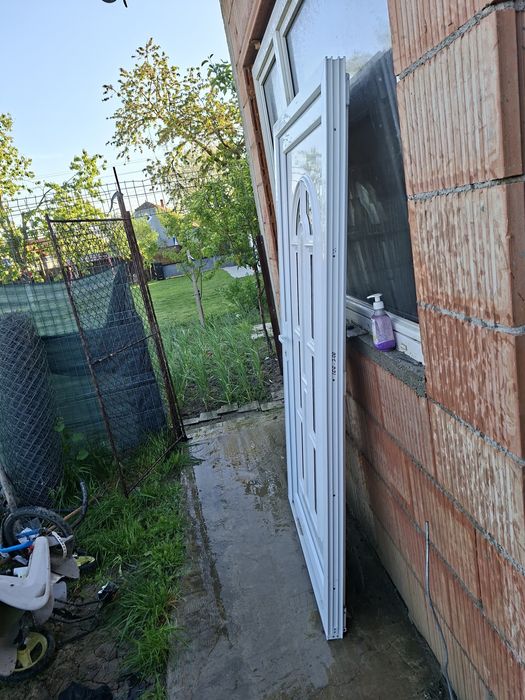 Ușă termopan intrare