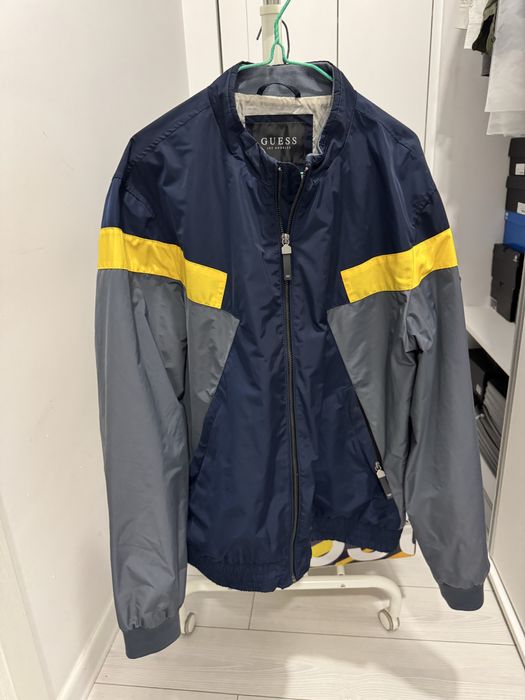 Geaca Guess marimea L