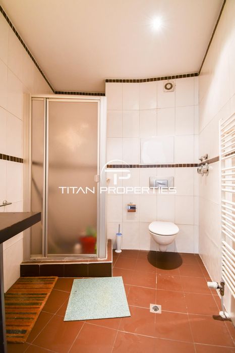 Мезонет, под наем, Център - Докторски паметник