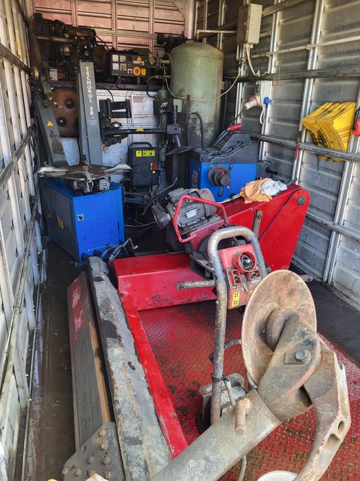 Vulcanizare Mobila de vânzare/service mobil/atelier mobil  (se vand si separat sculele)