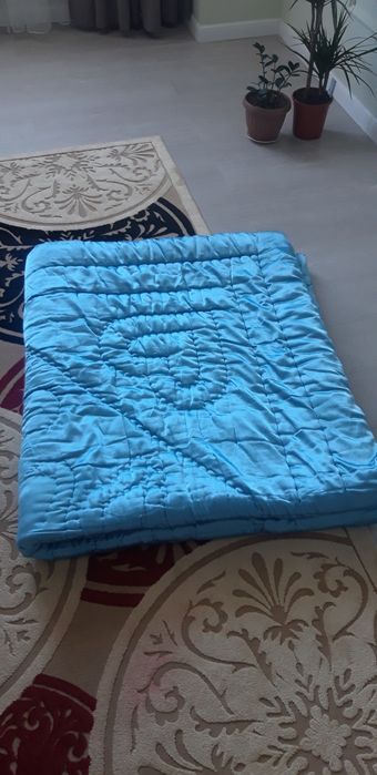 Двухспальнее шерстяное одеяло