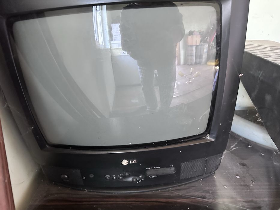 Телевизор 2001 года