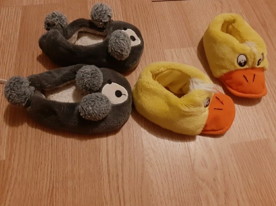 Lot incaltaminte marimea 25 Crocs, Zara, sandale, pantofi, tenisi. 
Pa