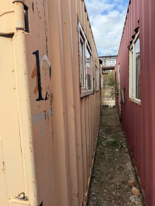 контейнеры 40т утепленные , с дверьми и окнами