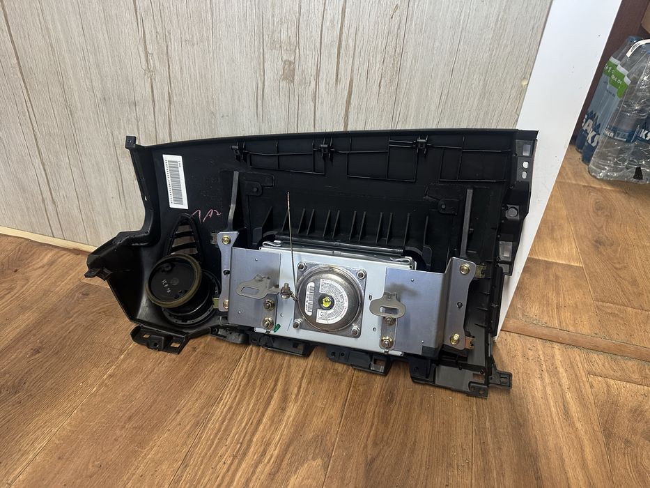 Табло със десен airbag за Мазда 3 до 2009г.!