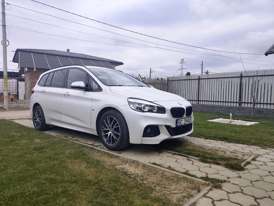 BMW 216 D mașina de familie