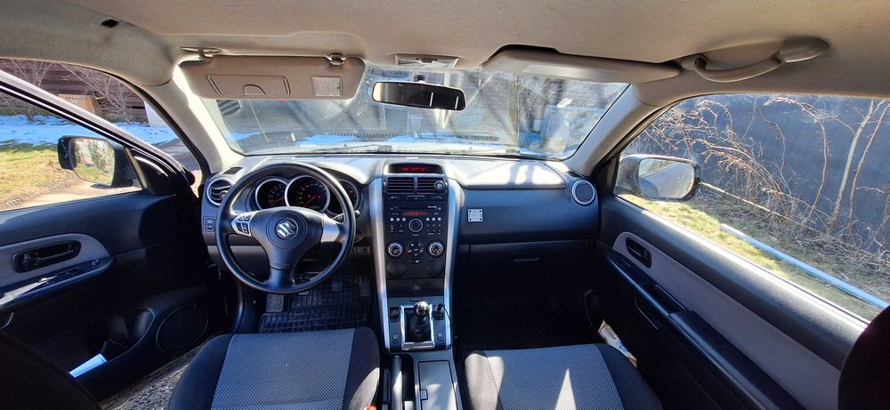 Suzuki Grand Vitara schimb Mazda mx30 sau bateriii fotovoltaice