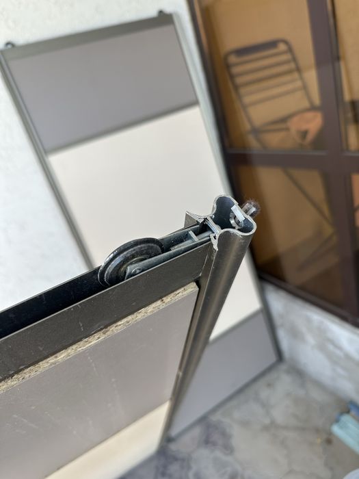 Купейные двери из ламината