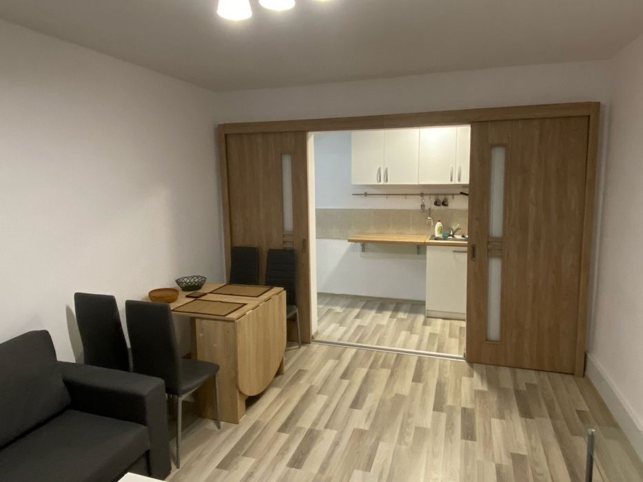 Oferta! Inchiriez apartament 2 camere mobilat & utilat, decomandat Sala Polivalenta