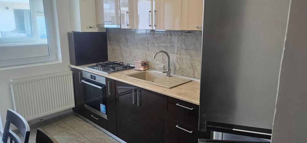 Apartament 3 camere chirie
