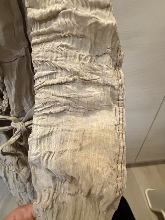 Ефектно тънко яке с метални нишки в материята