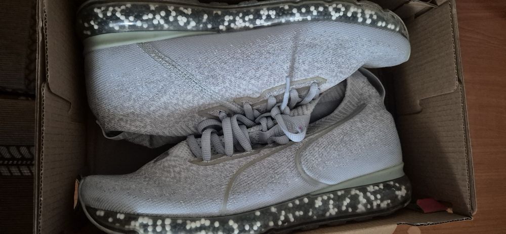 Adidasi Puma marime 39