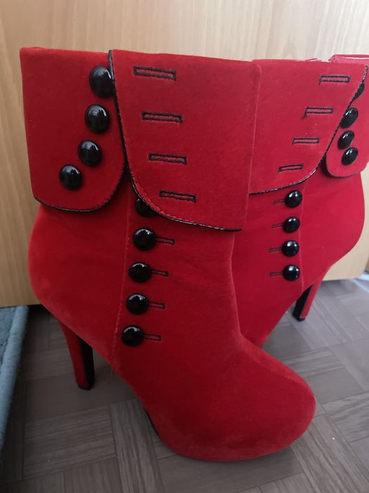 Продам сапожки весенне-осенние