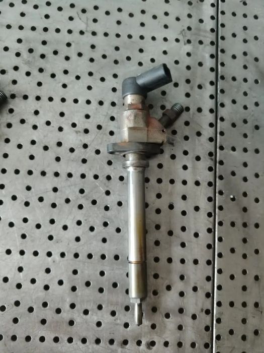 injector 2.0 d volvo v50 s40 peugeot 307 peugeot 407 peugeot 607 peugeot 807 citroen c4  9657144580