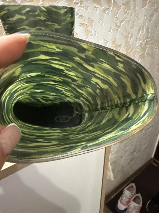 Продам резиноаые сапоги