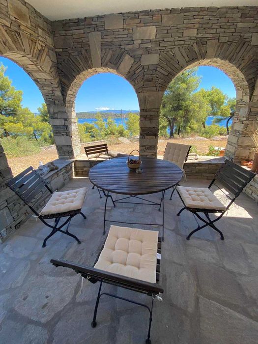 Луксозен имот за собствен дом/бизнес в Гърция