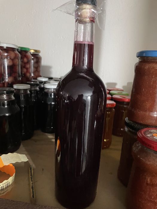 Sirop de capsuni, prune, soc procesat