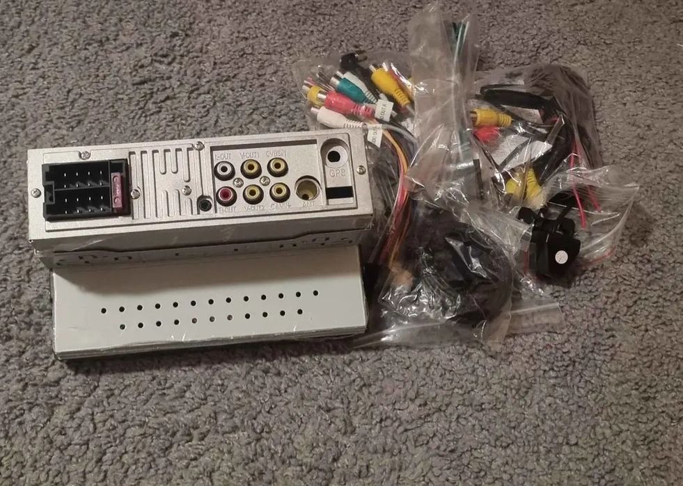 Vând player 2 ambele sunt noi