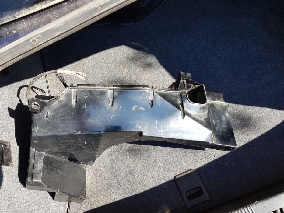 Бас каса AUDI A6 2.5 TDI 2002 Blaupunkt