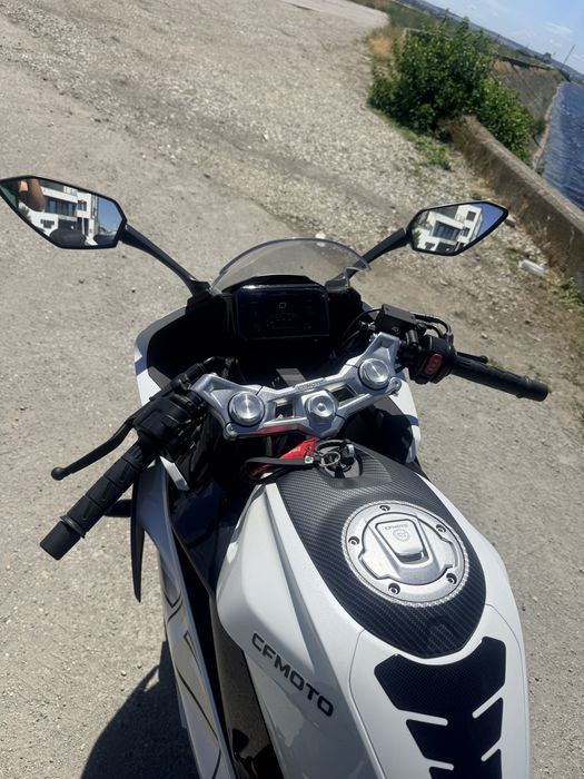 CF Moto 300SR - A2